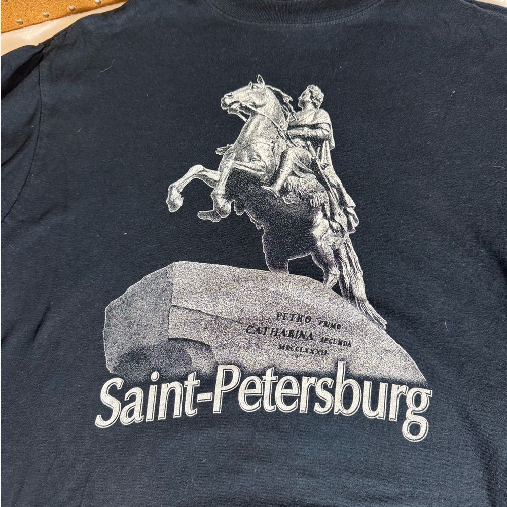 Saint-Petersburg Graphic Tee - Black